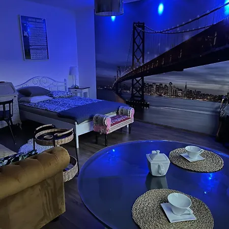 Apartament Awiator *